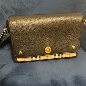 Burberry Black and Beige Leather Shoulder Bag